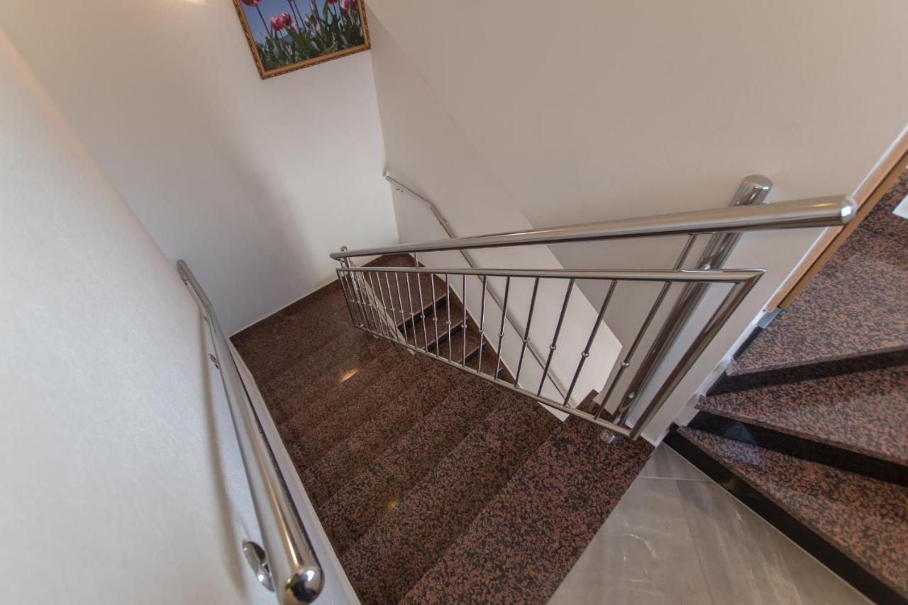 Studio Apartments Zloic In クラヴィツァ エクステリア 写真