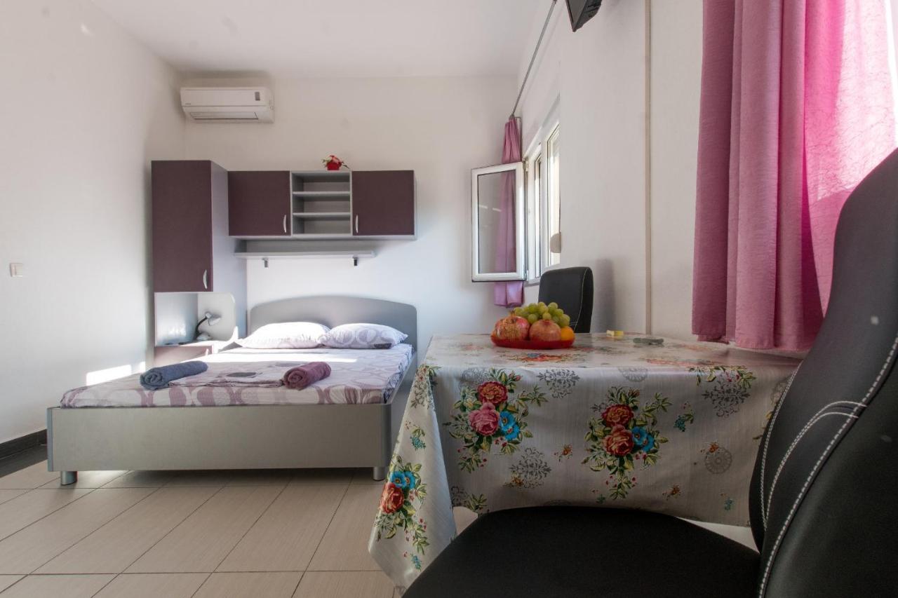 Studio Apartments Zloic In クラヴィツァ エクステリア 写真